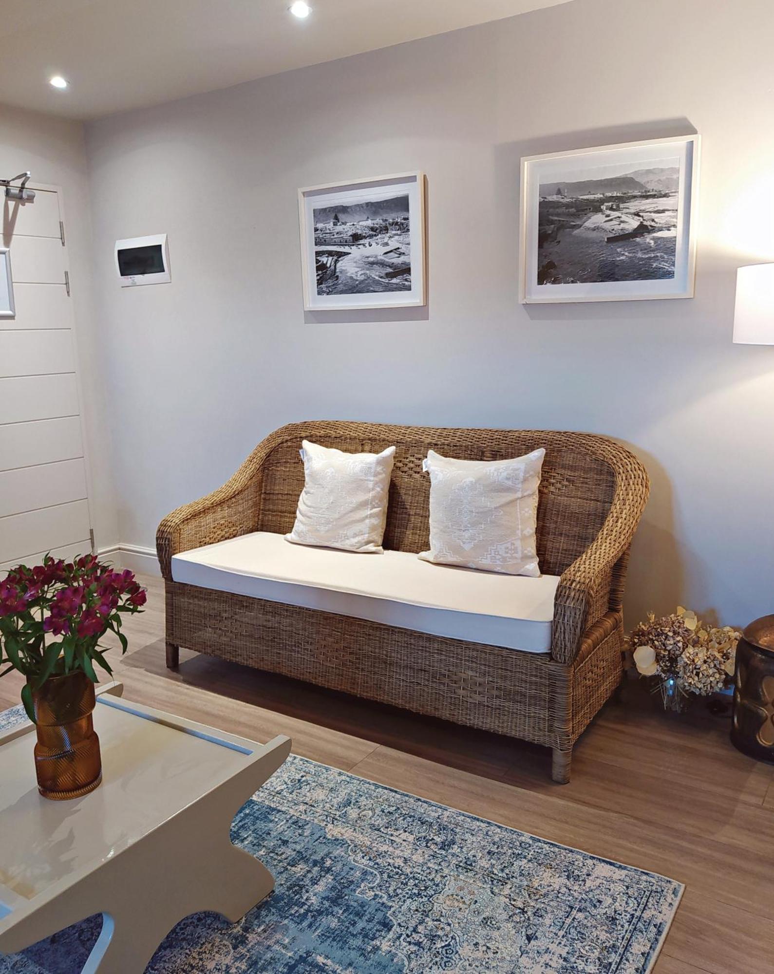 Apartment At Hermanus Waterfront Eksteriør bilde